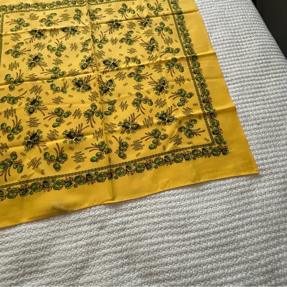 2 Laine Vintage 100% Wool Scarves Swiss and Japanese made - Picture 7 of 12